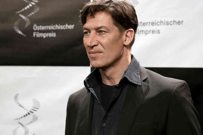 Que sont devenus les acteurs de Rex ? - Geekodrome: Boutique d'accessoires geek Tobias Moretti : l'excellence du théâtre autrichien