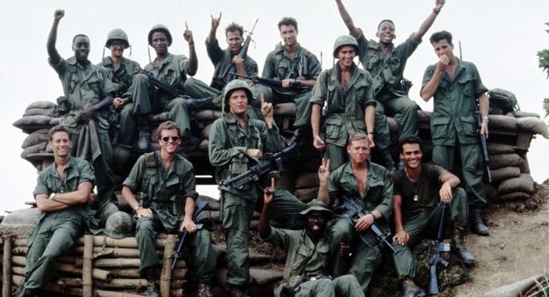 Les 7 meilleurs films sur la guerre du Vietnam à voir absolument en 2025 - Geekodrome: Boutique d'accessoires geek Les 7 meilleurs films sur la guerre du Vietnam à voir absolument en 2025