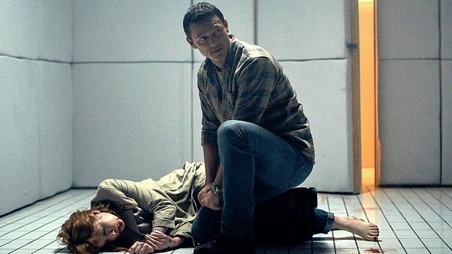 Que signifie la fin du film Outfall ? - Geekodrome: Boutique d'accessoires geek Quel est le sens caché derrière la fin d’Outfall