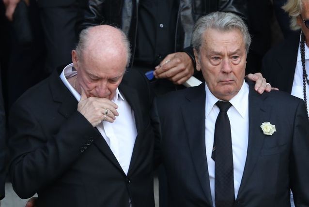 Quelle a été la réaction de son mari après le décès de Mireille Darc