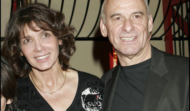 Que devient Stéphanie Fugain aujourd’hui ? - Geekodrome: Boutique d'accessoires geek Quels liens garde t elle avec Michel Fugain aujourd’hui